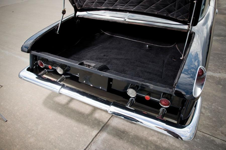 Багажник Dual-Ghia L6.4 Coupe 1962 года  (фото 23 из 63)